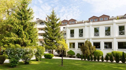 Ins 4-Sterne-Hotel im Allgäu mit Pool reisen Ins 4-Sterne-Hotel im Allgäu mit Pool reisen